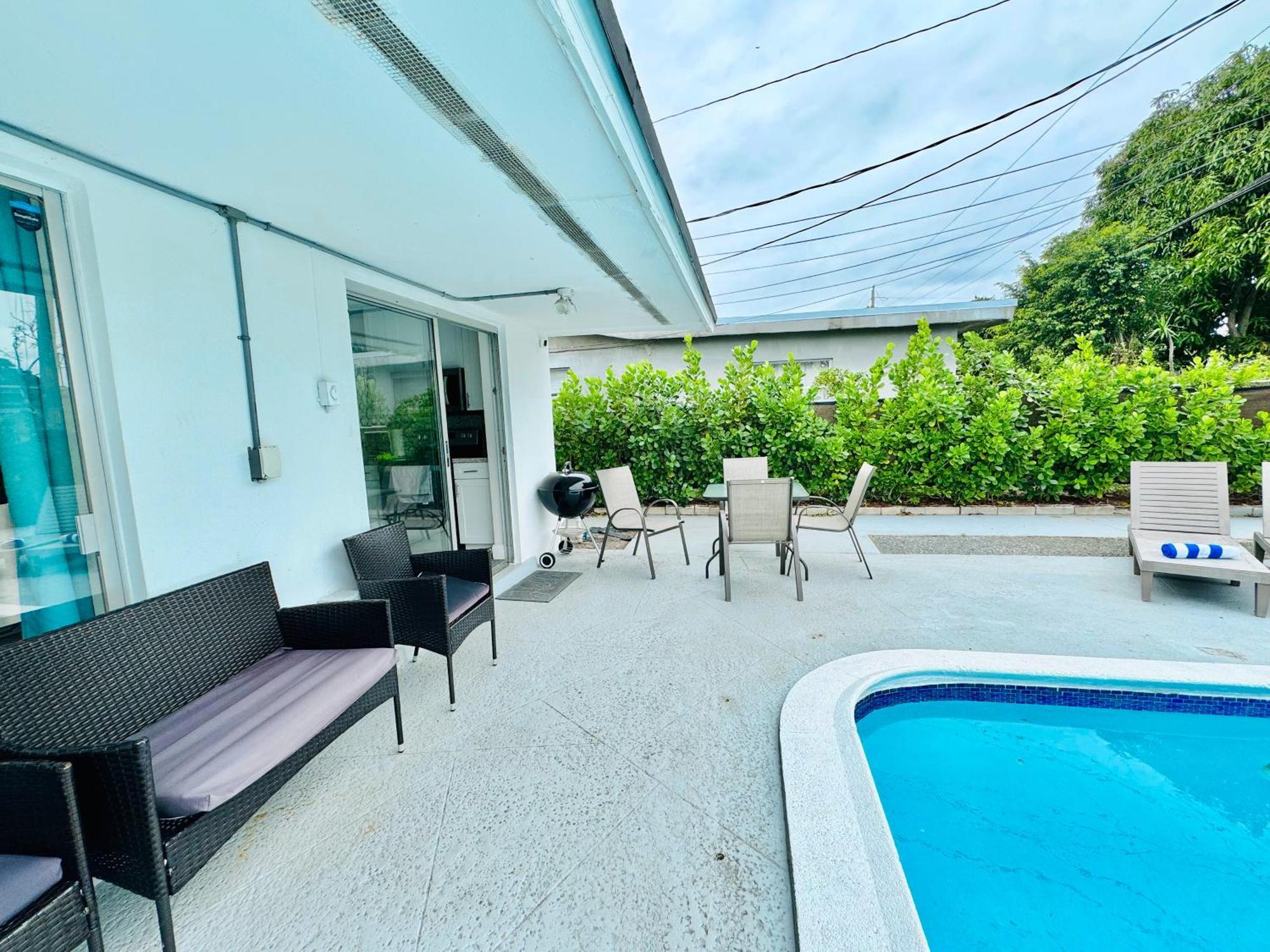 Tropical Villa Pool Courtyard & Garden View Fort Lauderdale Exterior foto